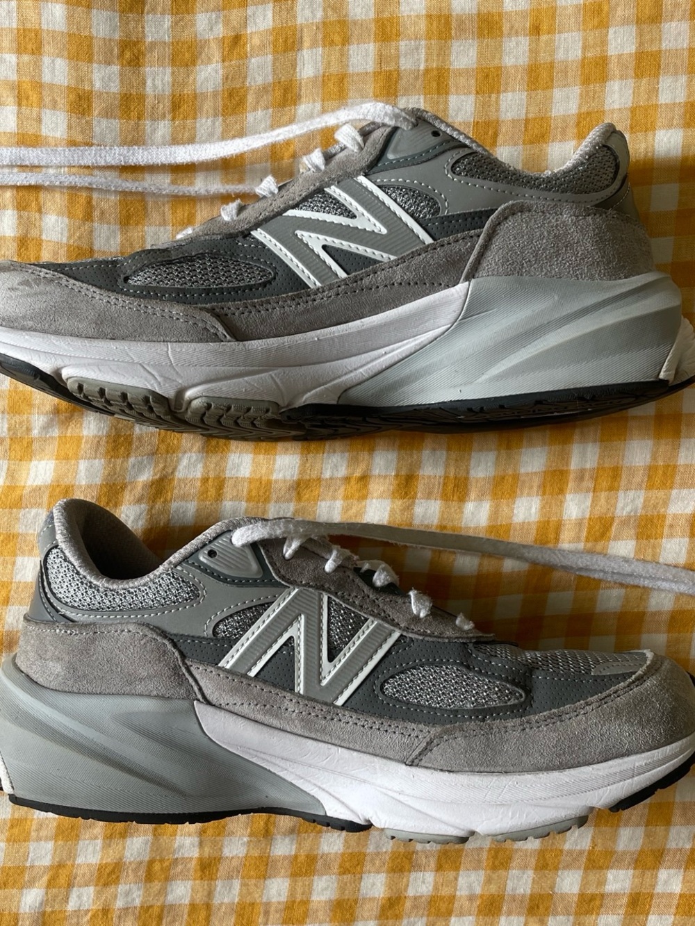 SOLD New Balance Gray 990v6 Sneakers - Picture 3 of 7